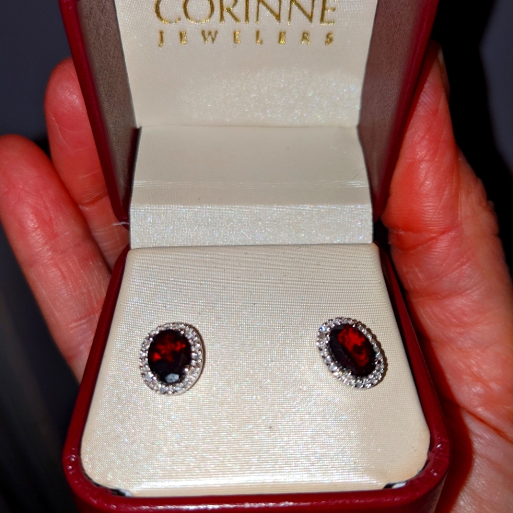 *Women's 14K White  Gold Garnet and Diamond Post Earrings*